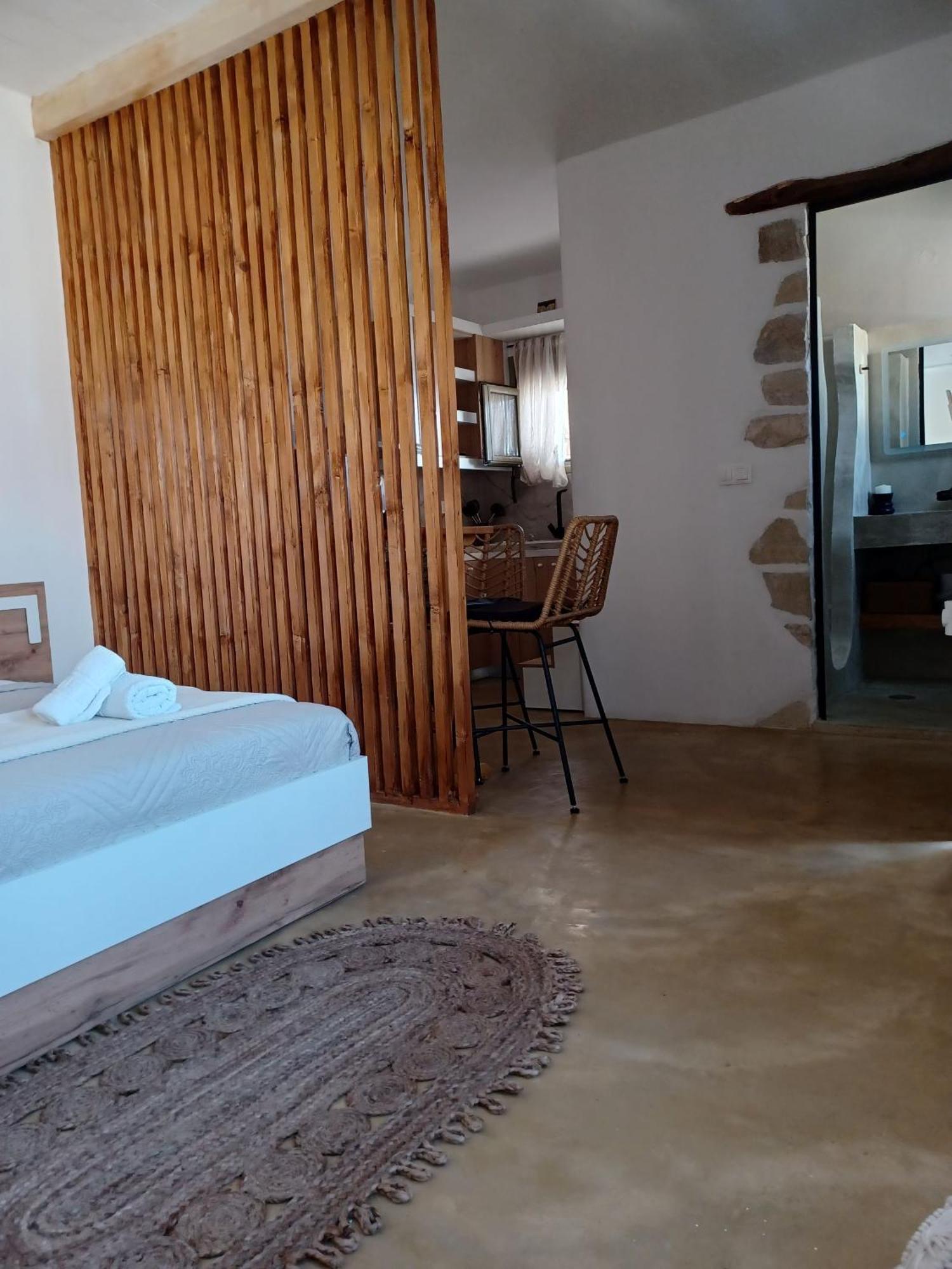 Sonia'S Luxury Apartment With Jacuzzi Kamilari Zewnętrze zdjęcie